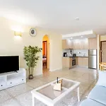 Apartman Private Garden Two Bedroom At Fairways Club